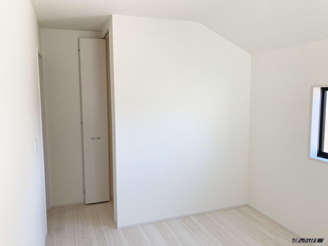 【2階・洋室】ウォークインクローゼット 同仕様写真