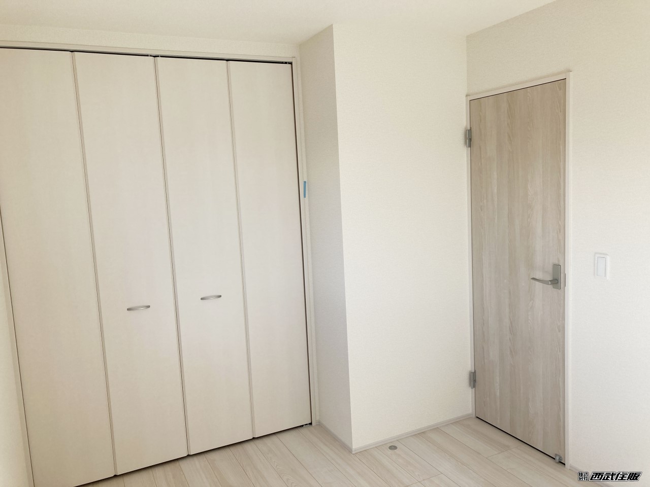 【2階・洋室】クローゼット 同仕様写真