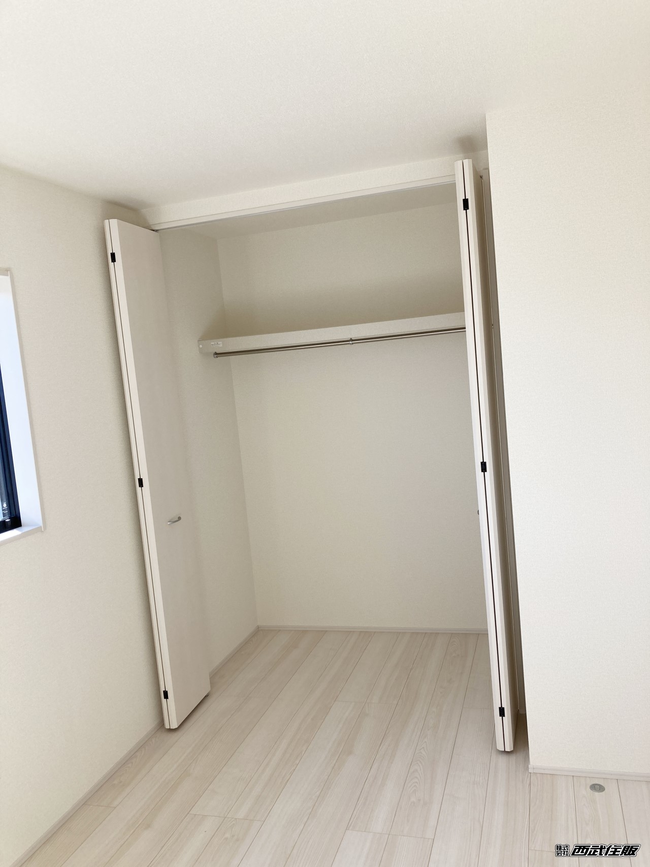 【2階・洋室】クローゼット 同仕様写真